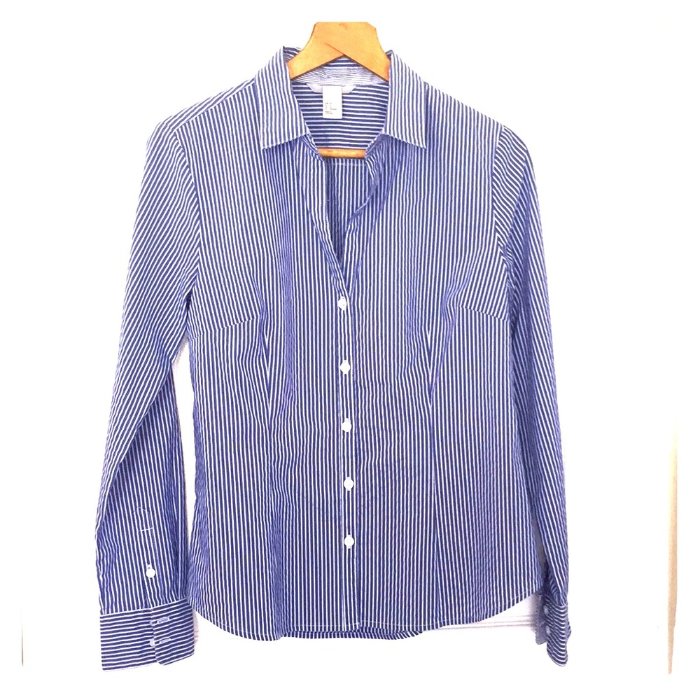 H&M Low-Cut Blue Striped Button Down